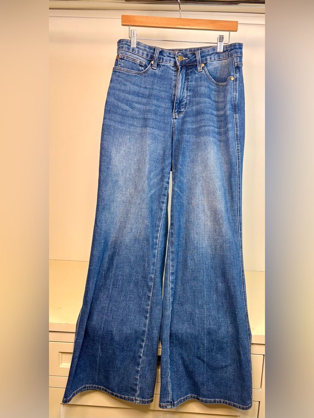 Judy Blue Medium Wash Wide Leg Jeans - Picture 2 of 6